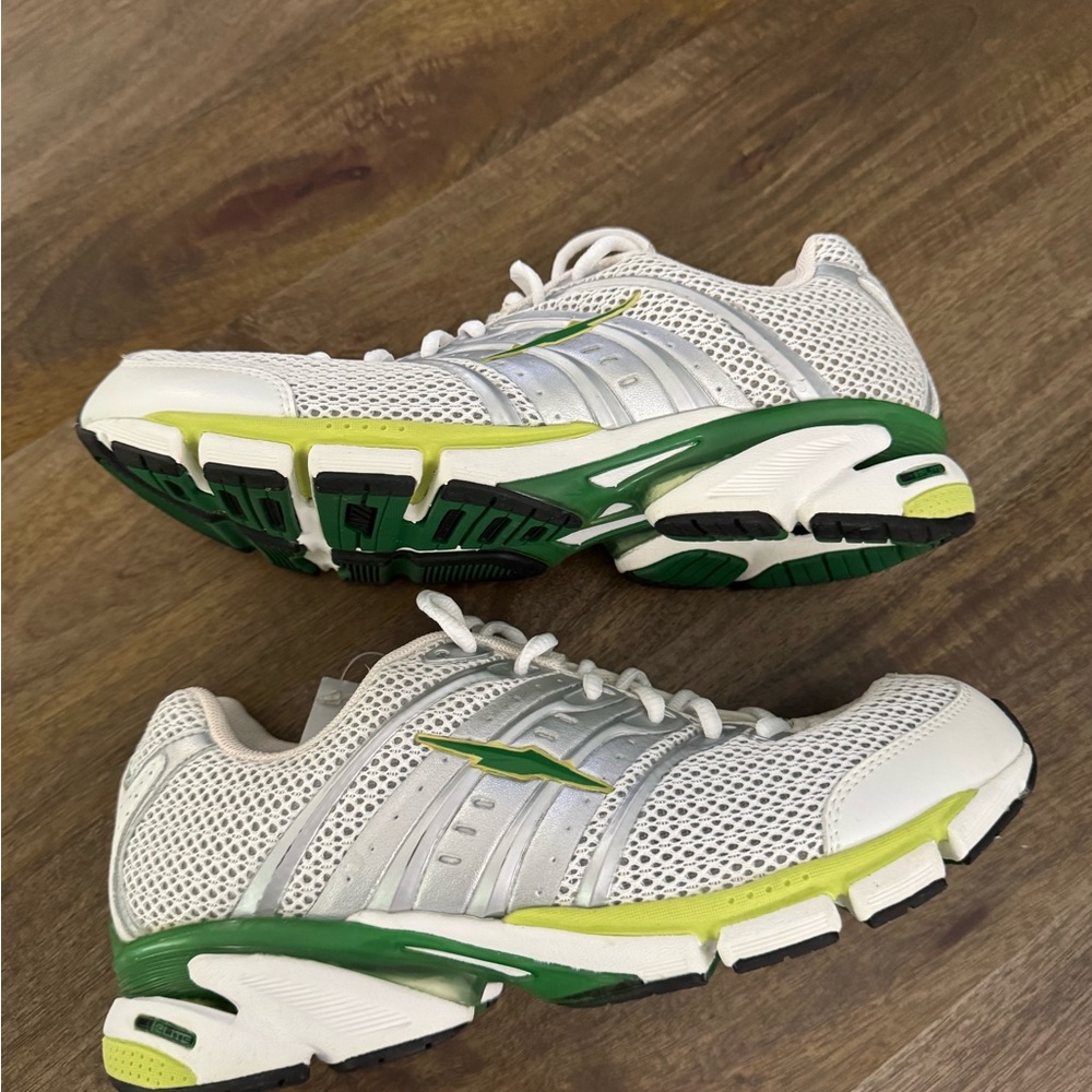 Women’s Avia White Mesh Athletic Sneakers with Green And Yellow Accents Size 7.5 - Picture 2 of 7
